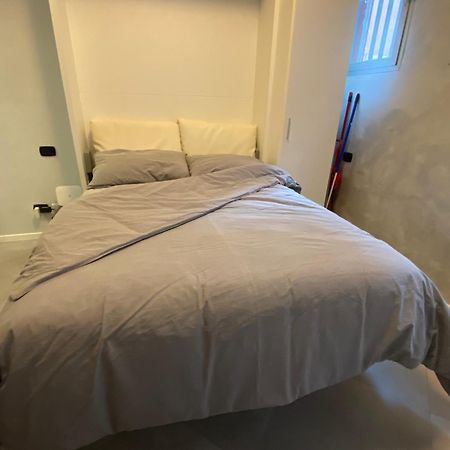 Elegant Appartament Milánó Kültér fotó